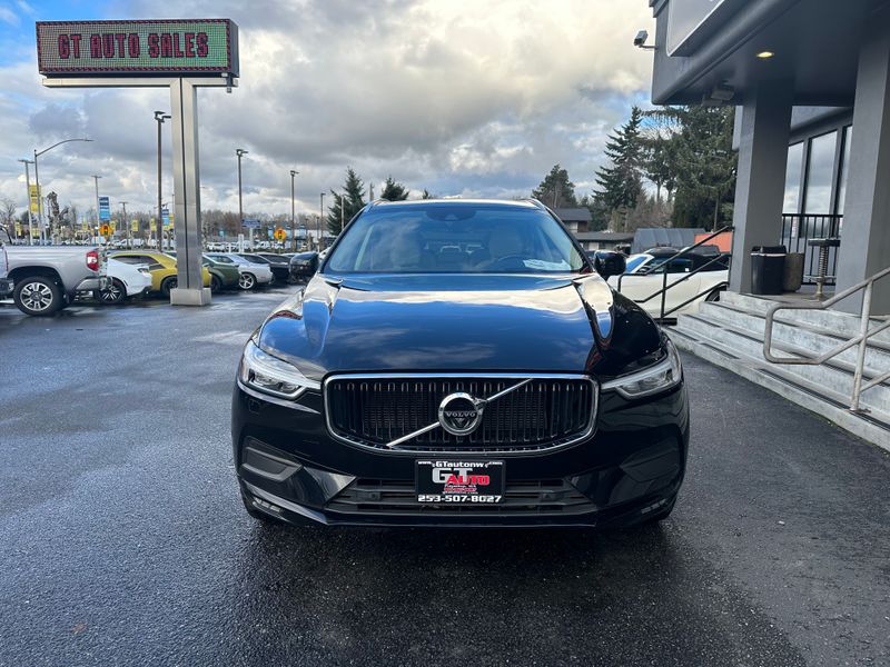 2018 Volvo XC60 T6 Momentum Upper Image 2