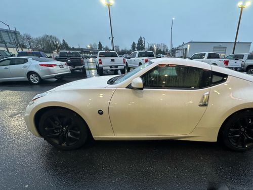 2017 Nissan 370Z Sport Tech Coupe 2D Lower Image 2