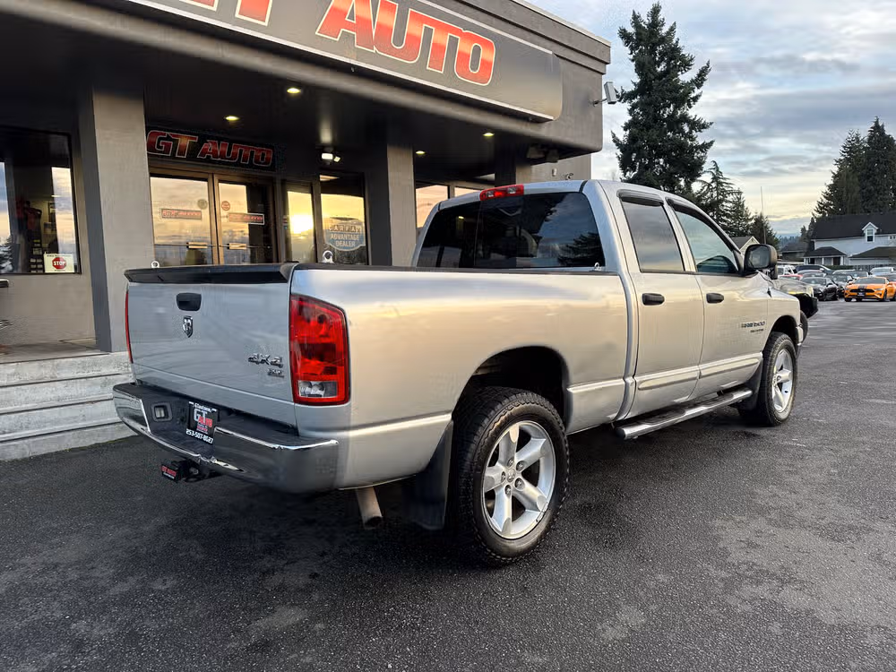 2006 Dodge Ram 1500 ST Pickup 4D 6 1/4 ft Quad Cab Image 7