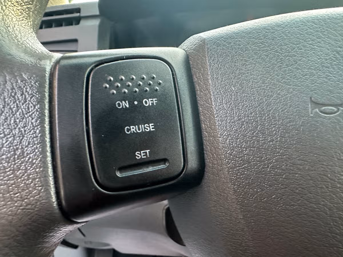 2006 Dodge Ram 1500 ST Pickup 4D 6 1/4 ft Quad Cab Image 26
