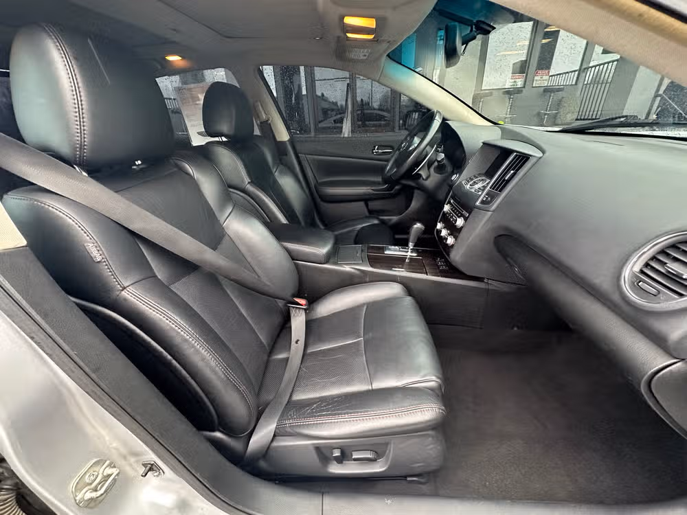 2012 Nissan Maxima 3.5 SV Image 13