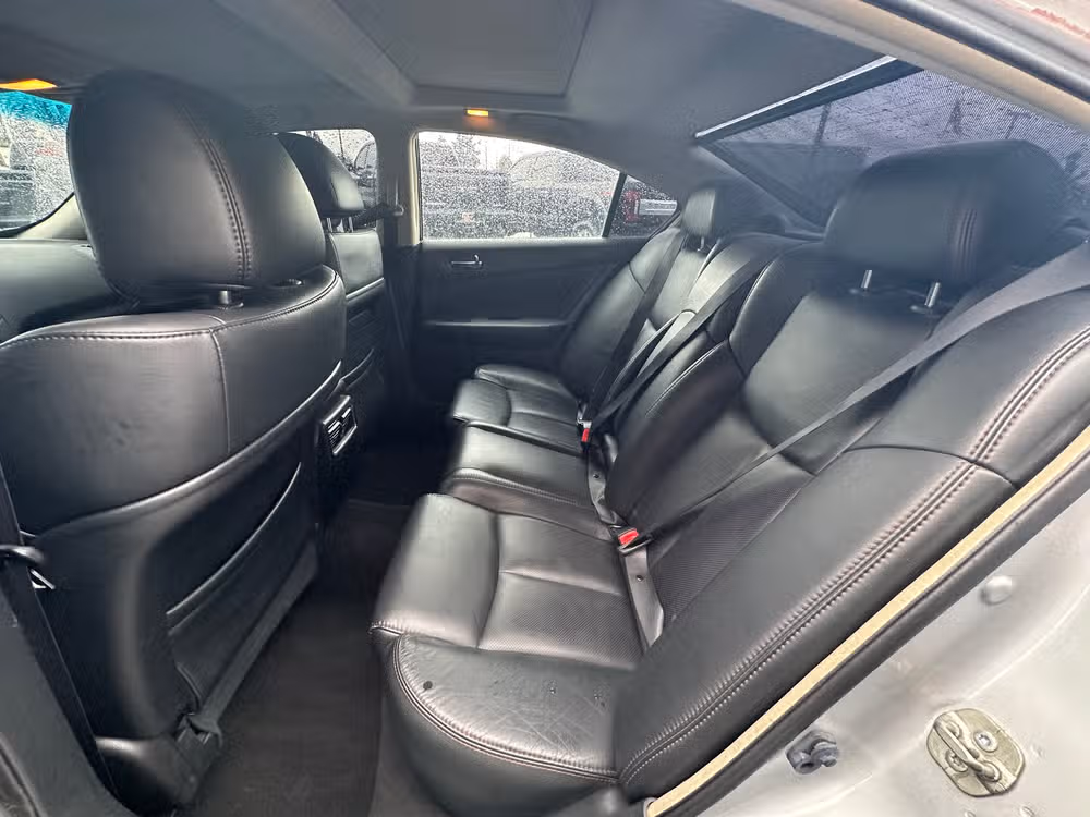 2012 Nissan Maxima 3.5 SV Image 16
