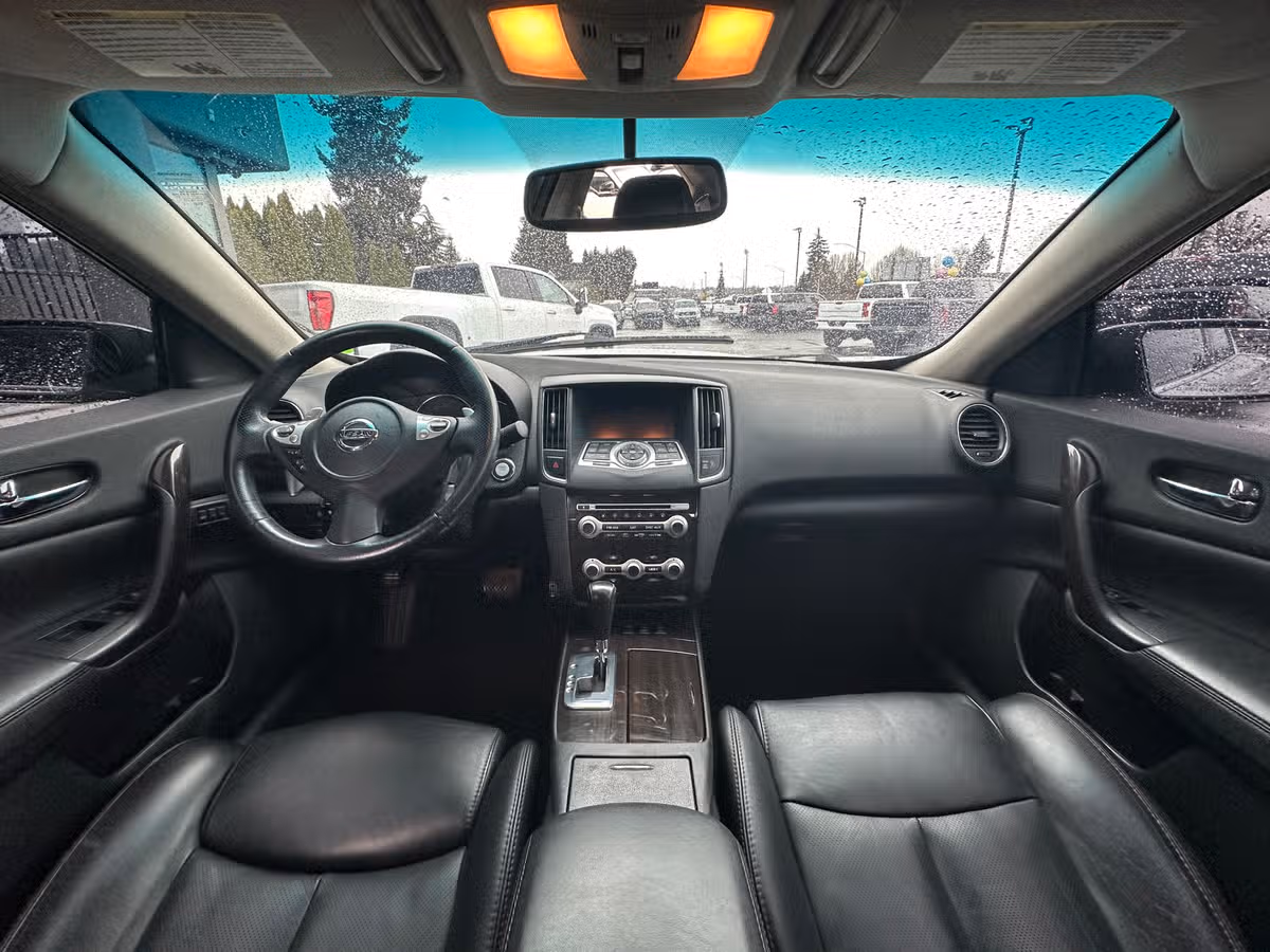 2012 Nissan Maxima 3.5 SV Image 9