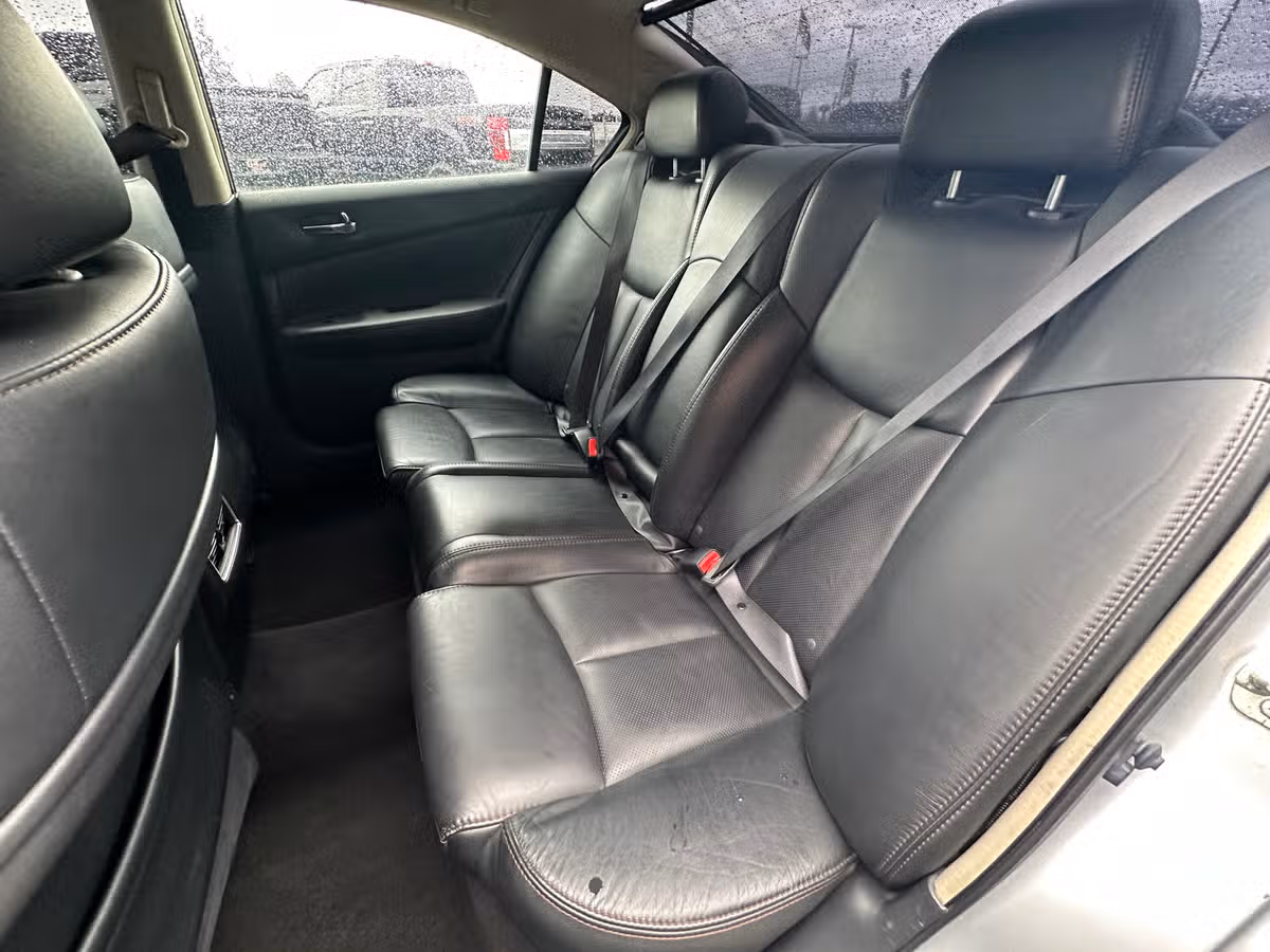 2012 Nissan Maxima 3.5 SV Image 17