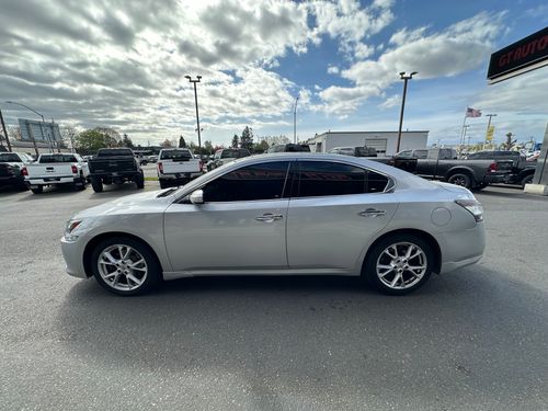 2012 Nissan Maxima 3.5 SV Lower Image 2