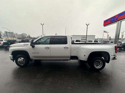2022 Chevrolet Silverado 3500HD High Country Pickup 4D 8 ft Crew Cab Lower Image 2