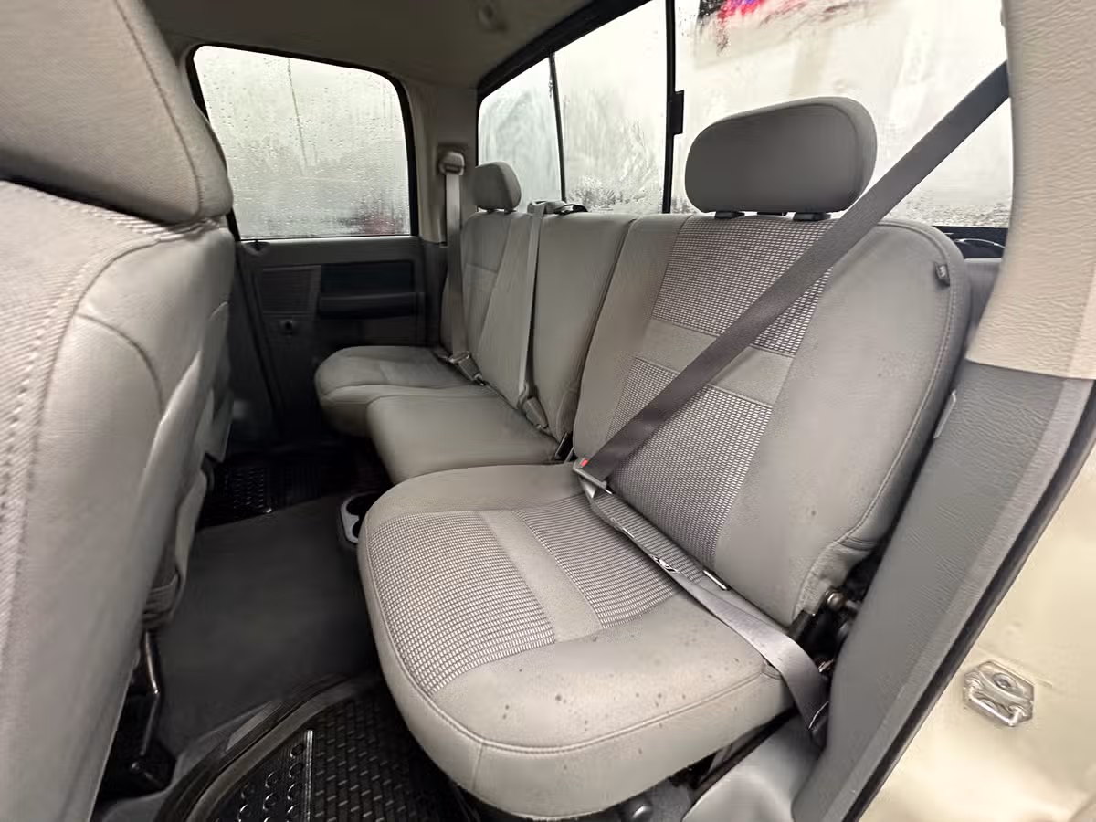 2008 Dodge Ram 1500 SLT Pickup 4D 6 1/4 ft Quad Cab Image 16