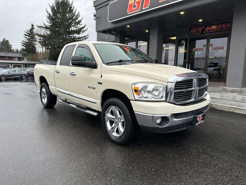 2008 Dodge Ram 1500 SLT Pickup 4D 6 1/4 ft Quad Cab Upper Image 1