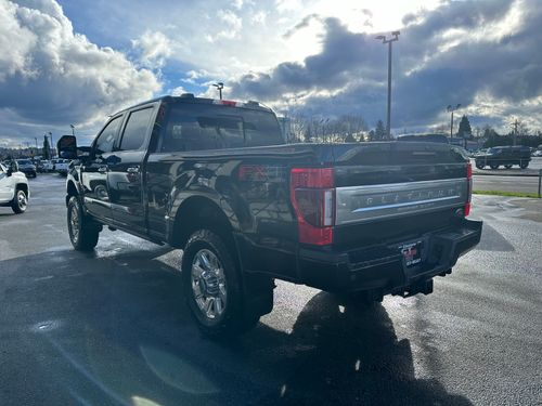 2021 Ford F-350 Super Duty Platinum Pickup 4D 6 3/4 ft Crew Cab Lower Image 3