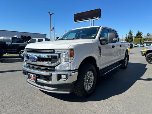 2020 Ford F-350 Super Duty XLT Crew Cab Lower Image 1