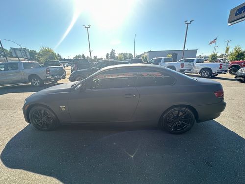 2009 BMW 3 Series 335i xDrive Lower Image 2