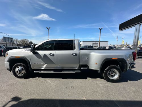 2023 GMC Sierra 3500HD Denali Crew Cab Lower Image 2