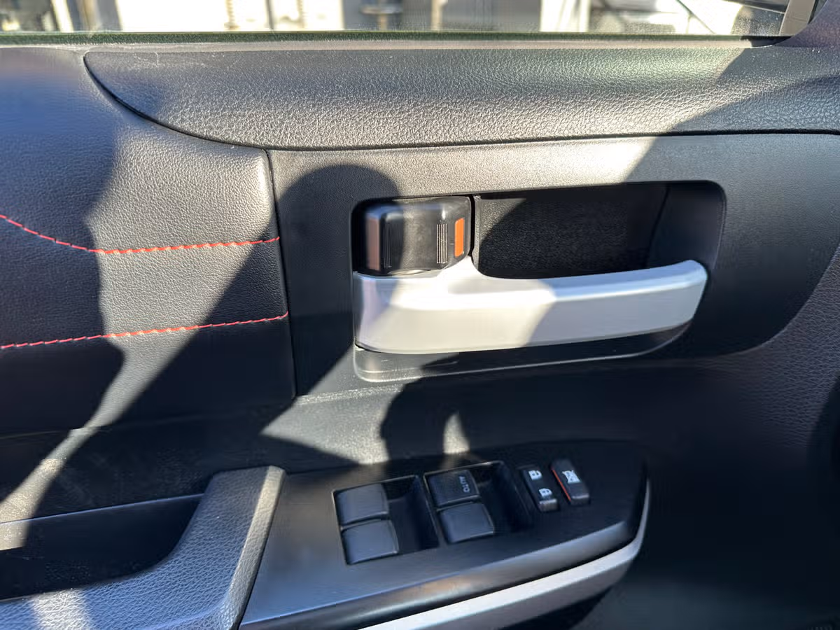 2016 Toyota Tundra TRD Pro CrewMax Image 31