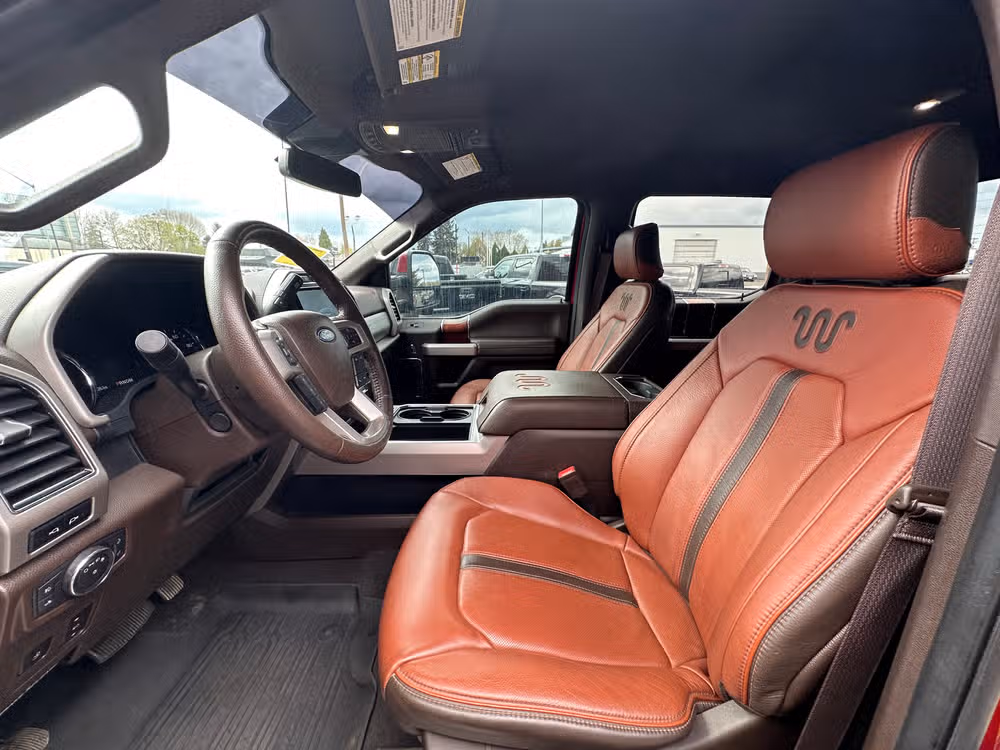 2022 Ford F-350 Super Duty King Ranch Crew Cab Image 10