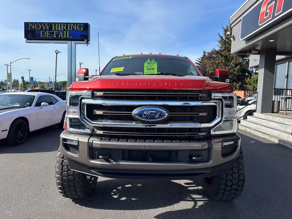 2022 Ford F-350 Super Duty King Ranch Crew Cab Image 2