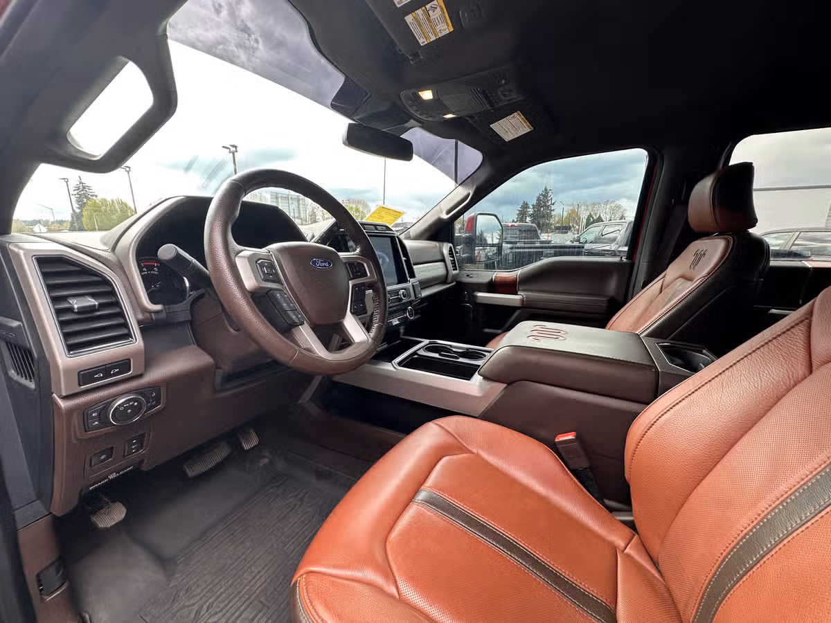 2022 Ford F-350 Super Duty King Ranch Crew Cab Image 11