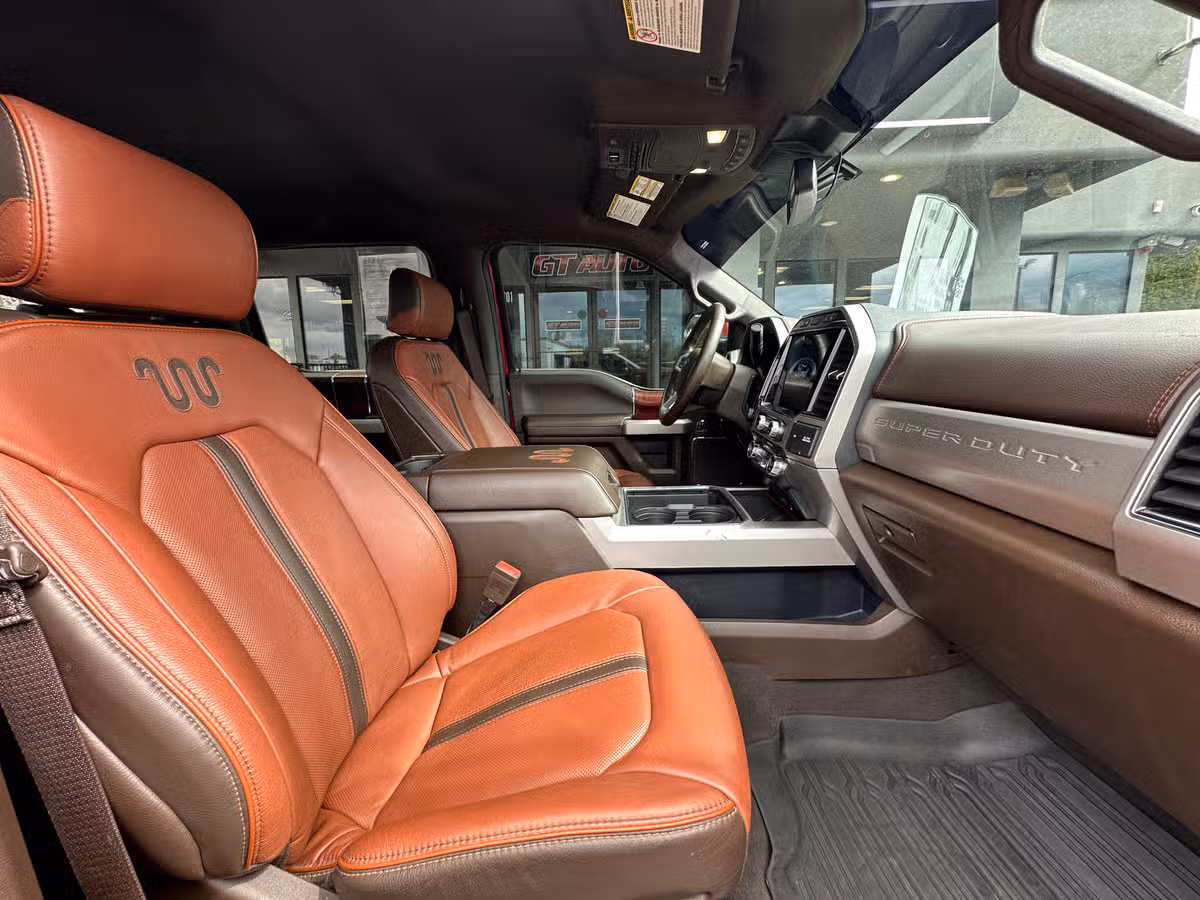 2022 Ford F-350 Super Duty King Ranch Crew Cab Image 13