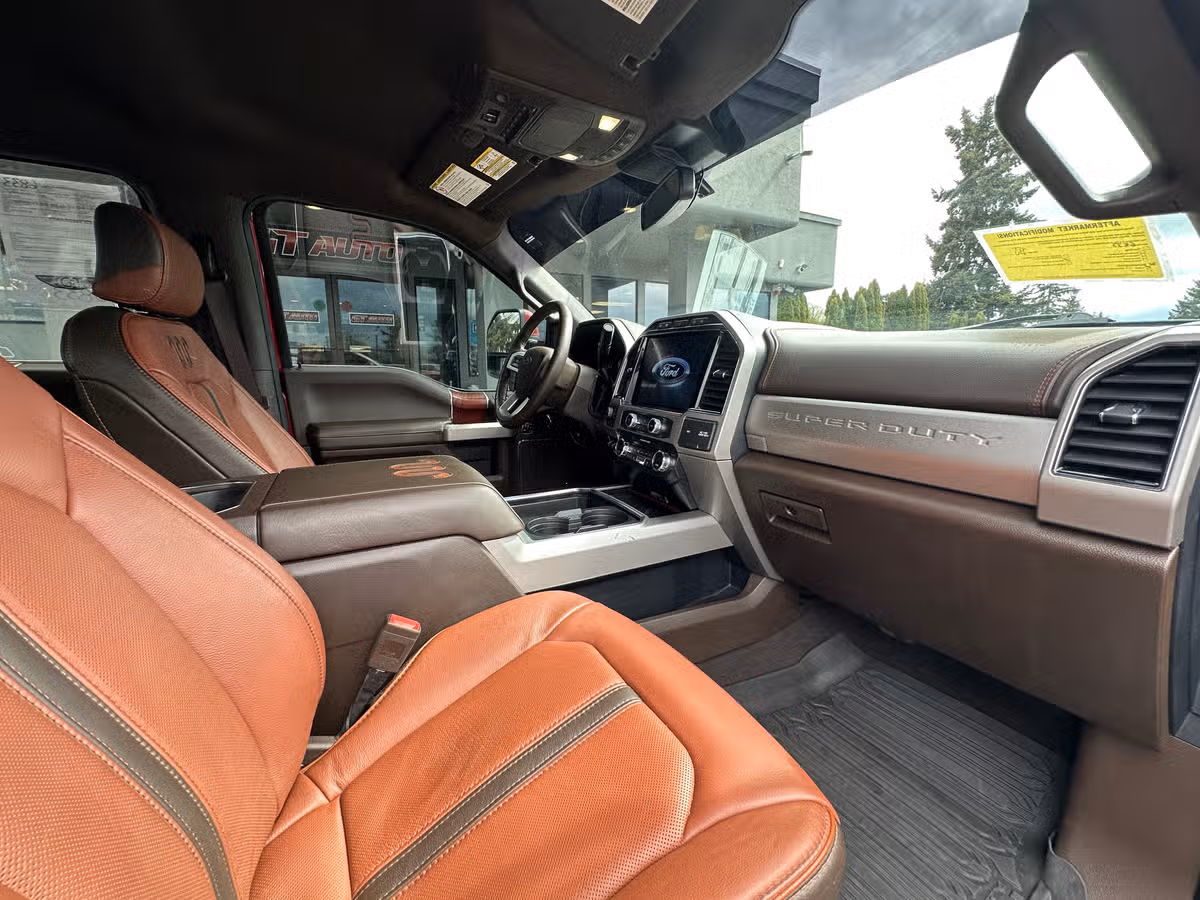 2022 Ford F-350 Super Duty King Ranch Crew Cab Image 14