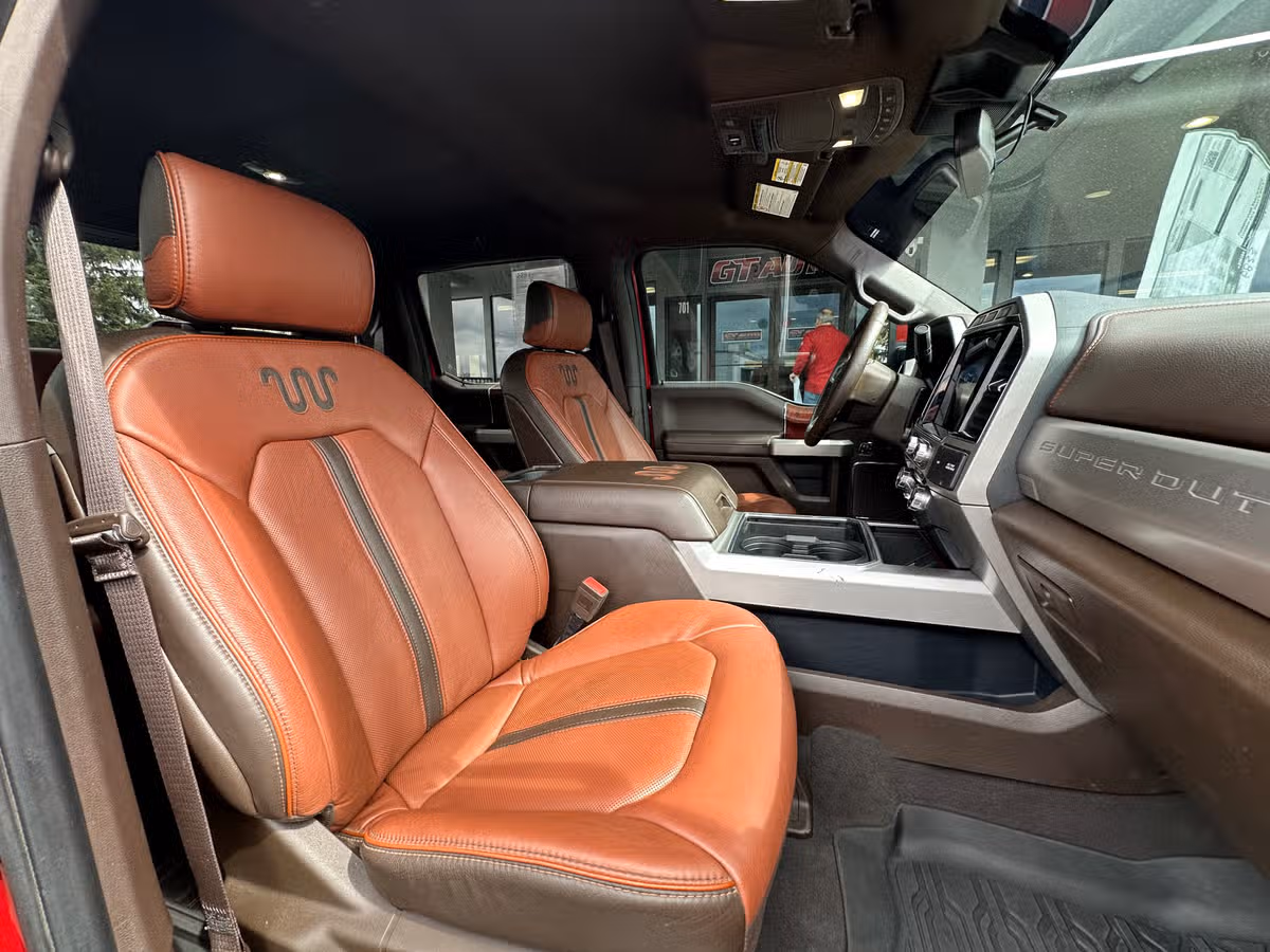 2022 Ford F-350 Super Duty King Ranch Crew Cab Image 15