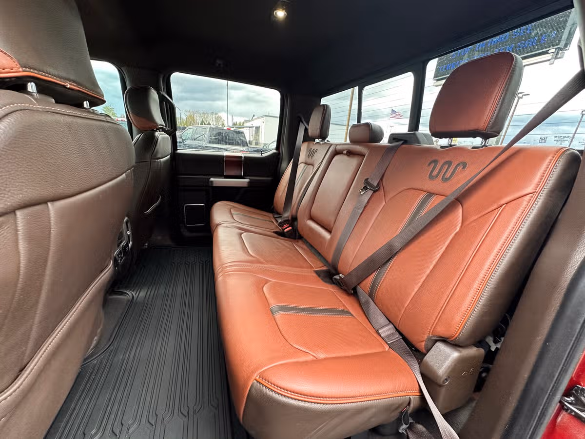 2022 Ford F-350 Super Duty King Ranch Crew Cab Image 17