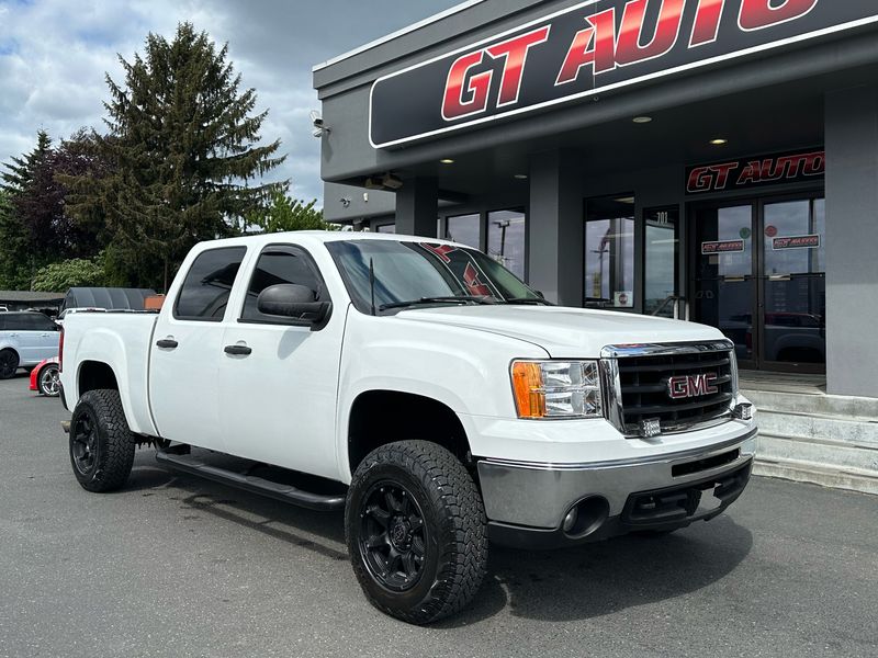 2011 GMC Sierra 1500 SLE Crew Cab Upper Image 1
