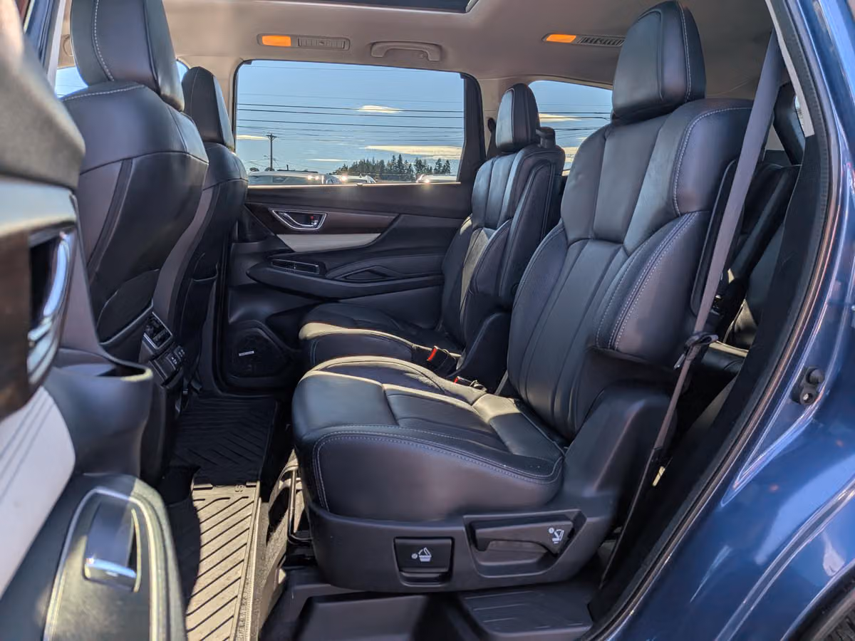 2022 Subaru Ascent Touring Image 6