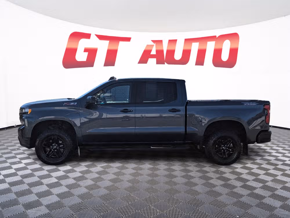 2021 Chevrolet Silverado 1500 LT Trail Boss Pickup 4D 5 3/4 ft Crew Cab Lower Image 1