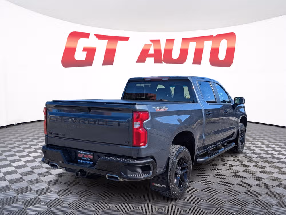 2021 Chevrolet Silverado 1500 LT Trail Boss Pickup 4D 5 3/4 ft Crew Cab Lower Image 3