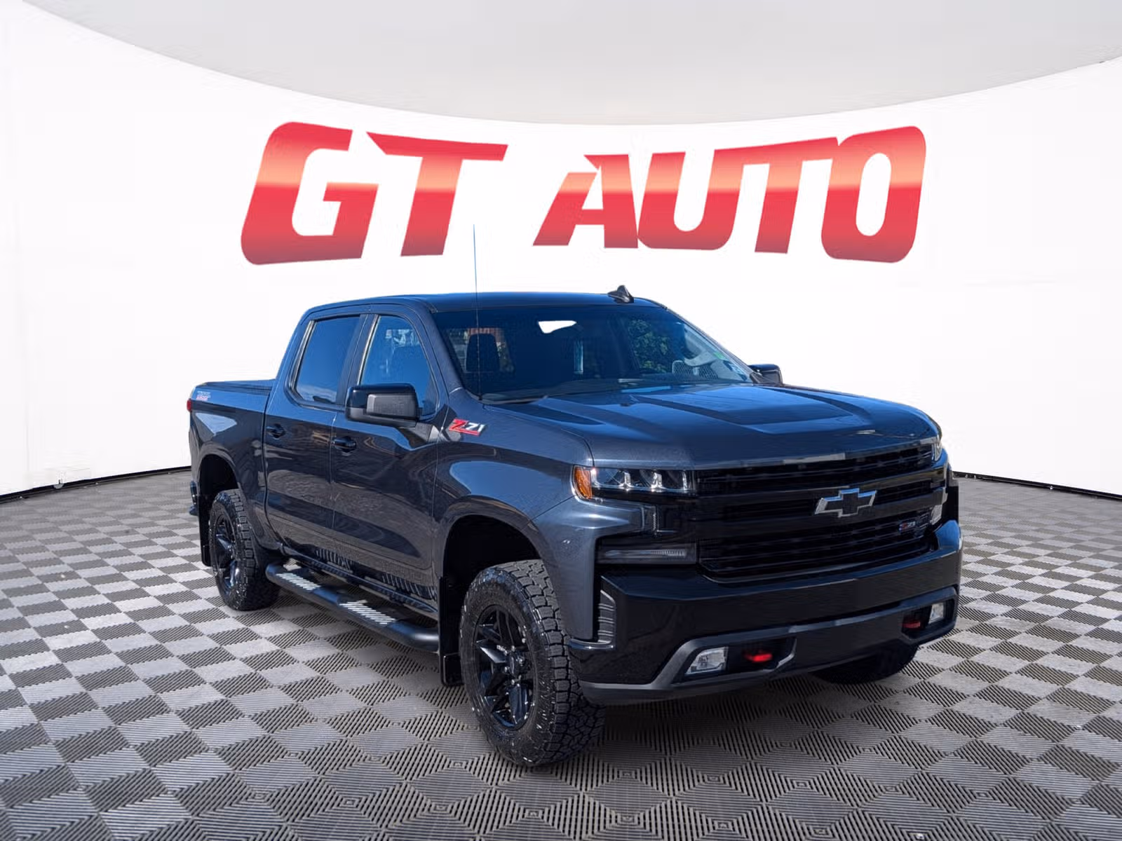 2021 Chevrolet Silverado 1500 LT Trail Boss Pickup 4D 5 3/4 ft Crew Cab Upper Image 1