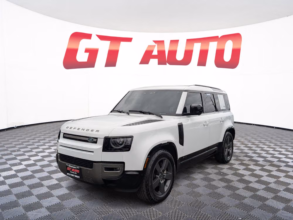 2021 Land Rover Defender 110 X-Dynamic HSE Image 2