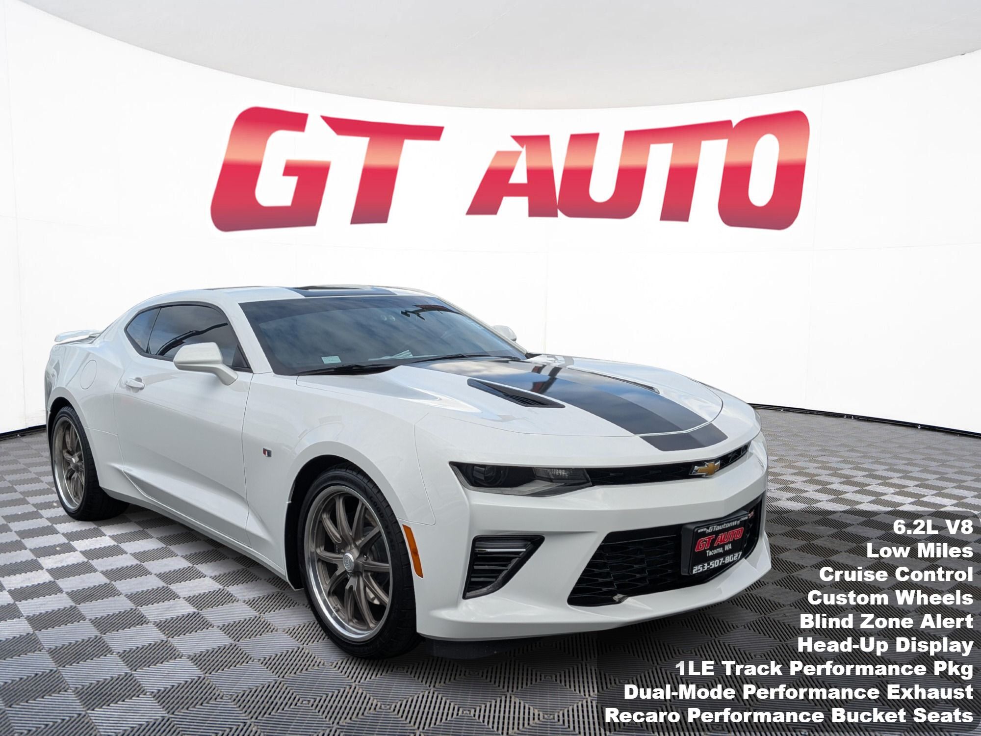 2018 Chevrolet Camaro 1SS Coupe RWD