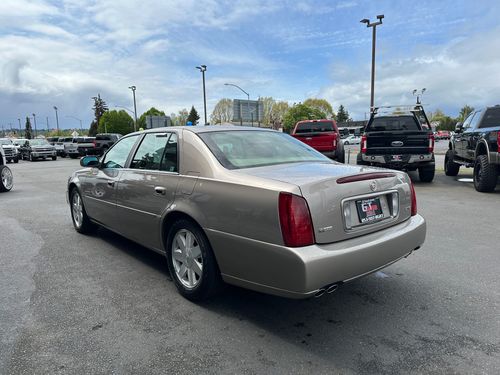 2004 Cadillac DeVille DTS Lower Image 3