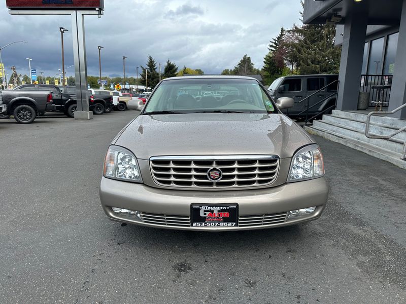 2004 Cadillac DeVille DTS Upper Image 2