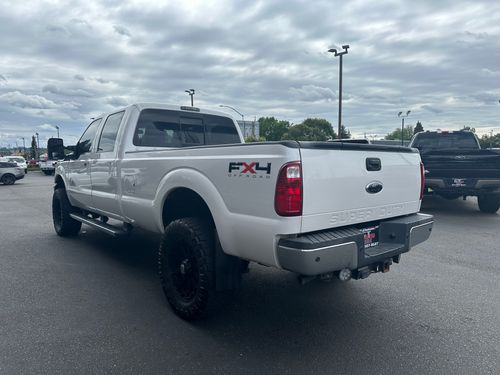 2011 Ford F-350 Super Duty Lariat Pickup 4D 8 ft Crew Cab Lower Image 3