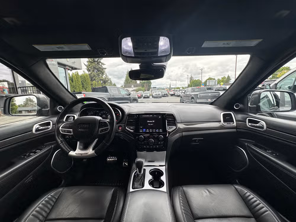 2020 Jeep Grand Cherokee Trackhawk Image 9