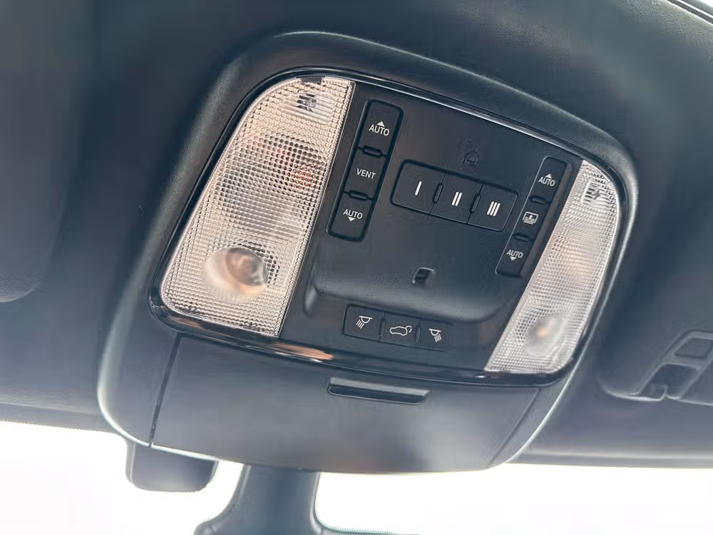 2020 Jeep Grand Cherokee Trackhawk Image 30