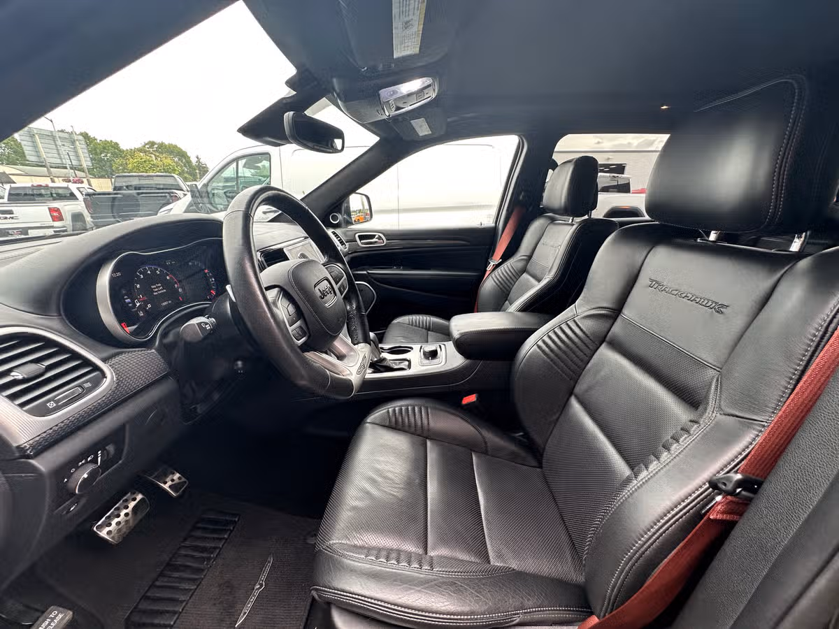 2020 Jeep Grand Cherokee Trackhawk Image 10