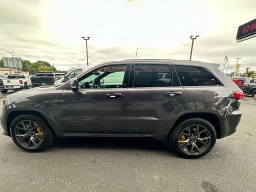 2020 Jeep Grand Cherokee Trackhawk Lower Image 2