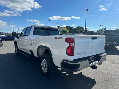 2021 Chevrolet Silverado 2500HD LT Pickup 4D 8 ft Crew Cab Lower Image 3