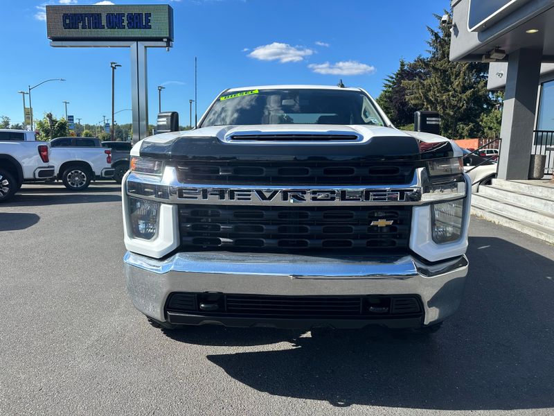 2021 Chevrolet Silverado 2500HD LT Pickup 4D 8 ft Crew Cab Upper Image 2