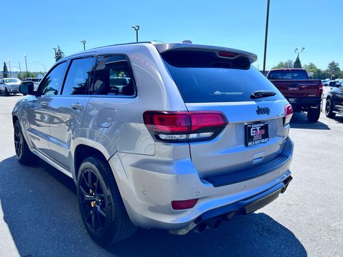 2018 Jeep Grand Cherokee Trackhawk Lower Image 3