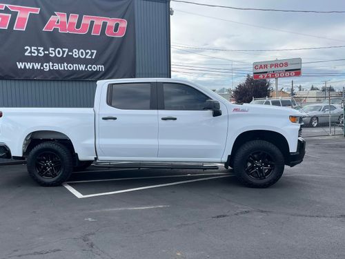 2019 Chevrolet Silverado 1500 Custom Trail Boss Crew Cab Lower Image 1