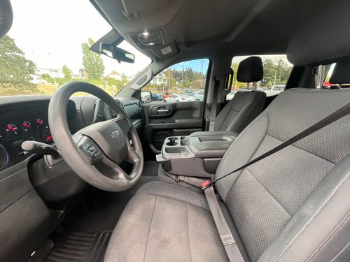 2019 Chevrolet Silverado 1500 Custom Trail Boss Crew Cab Lower Image 3