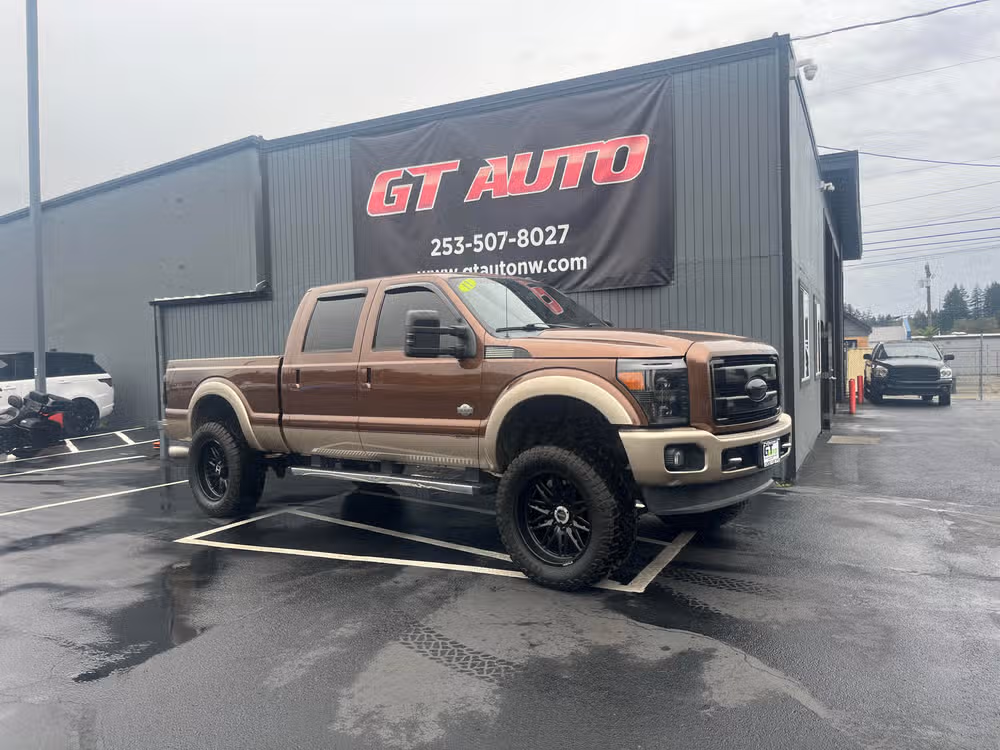 2011 Ford F-350 Super Duty King Ranch Crew Cab Image 1