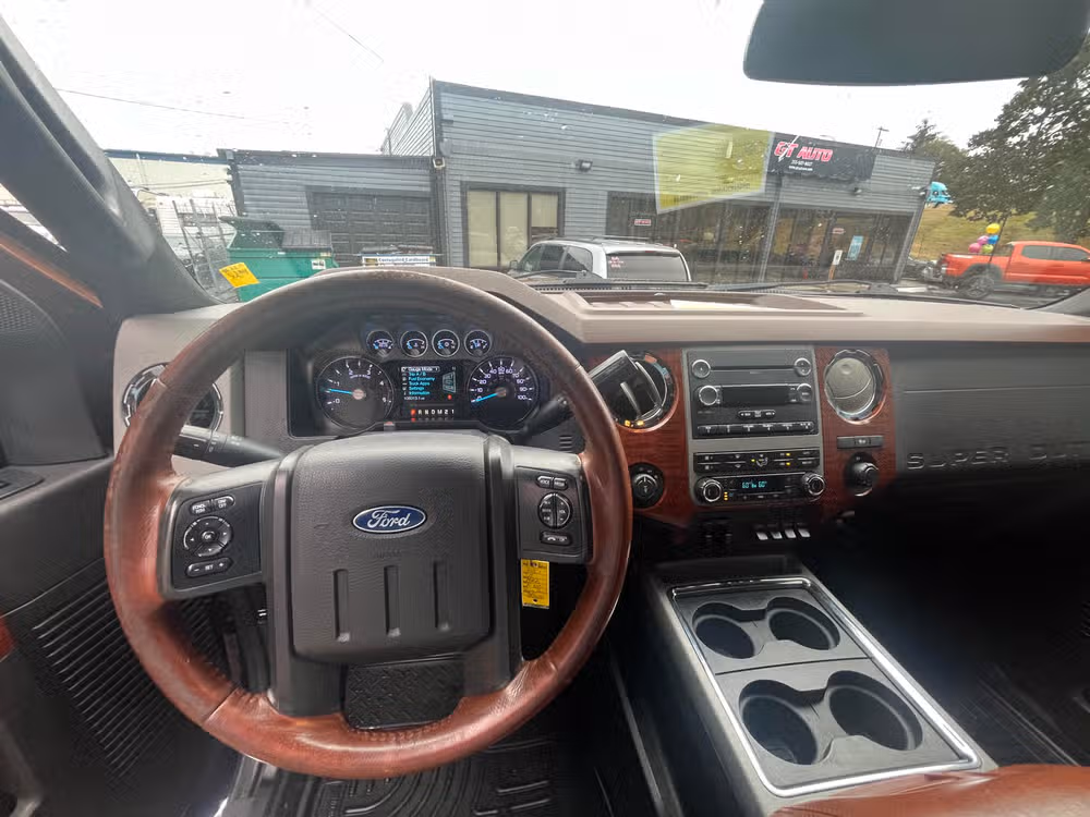 2011 Ford F-350 Super Duty King Ranch Crew Cab Image 17