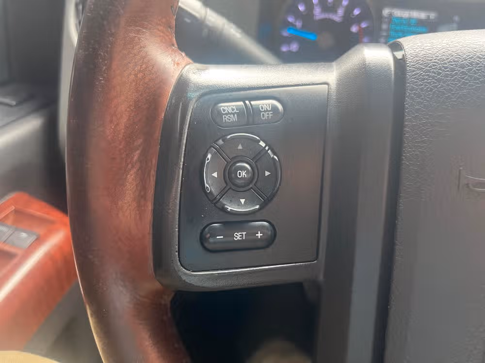 2011 Ford F-350 Super Duty King Ranch Crew Cab Image 23