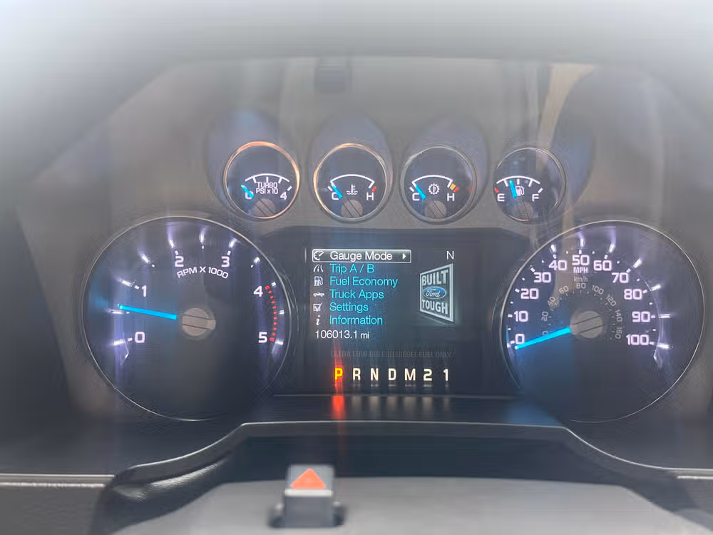 2011 Ford F-350 Super Duty King Ranch Crew Cab Image 24
