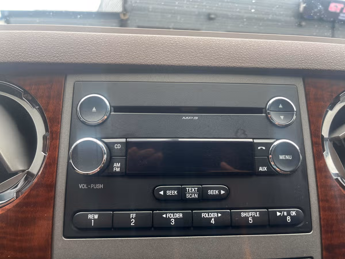 2011 Ford F-350 Super Duty King Ranch Crew Cab Image 19
