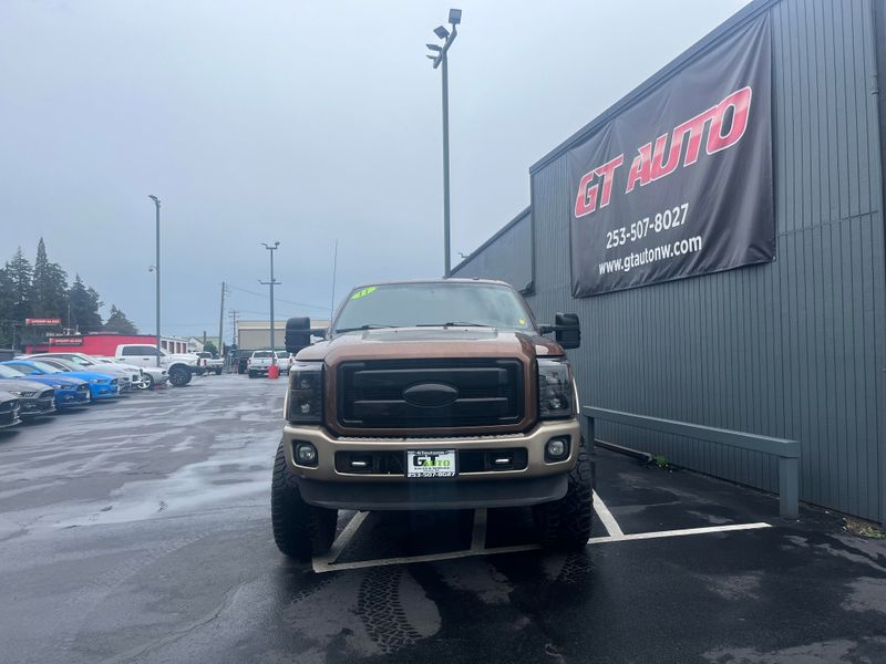 2011 Ford F-350 Super Duty King Ranch Crew Cab Upper Image 2