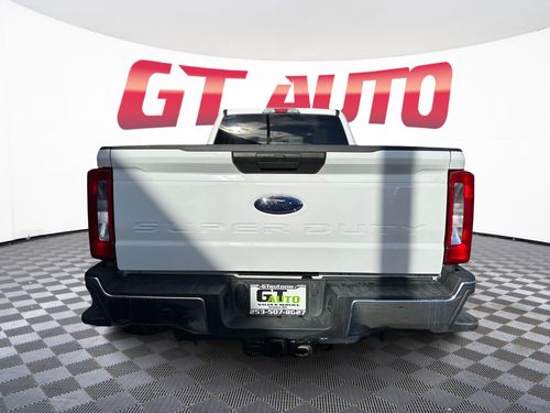 2024 Ford F-350 Super Duty XLT Crew Cab Lower Image 2